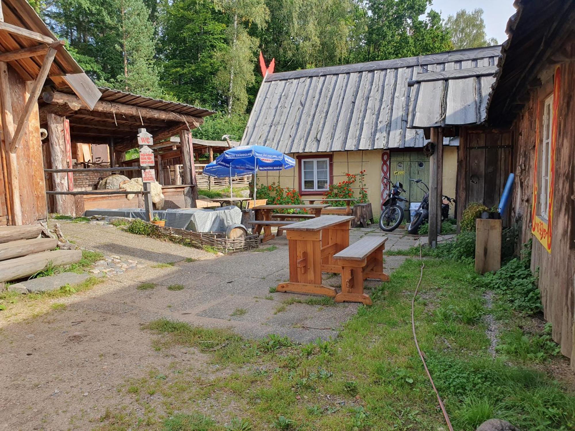Vittfarnas Vikingaby Villa Sosdala Exterior foto